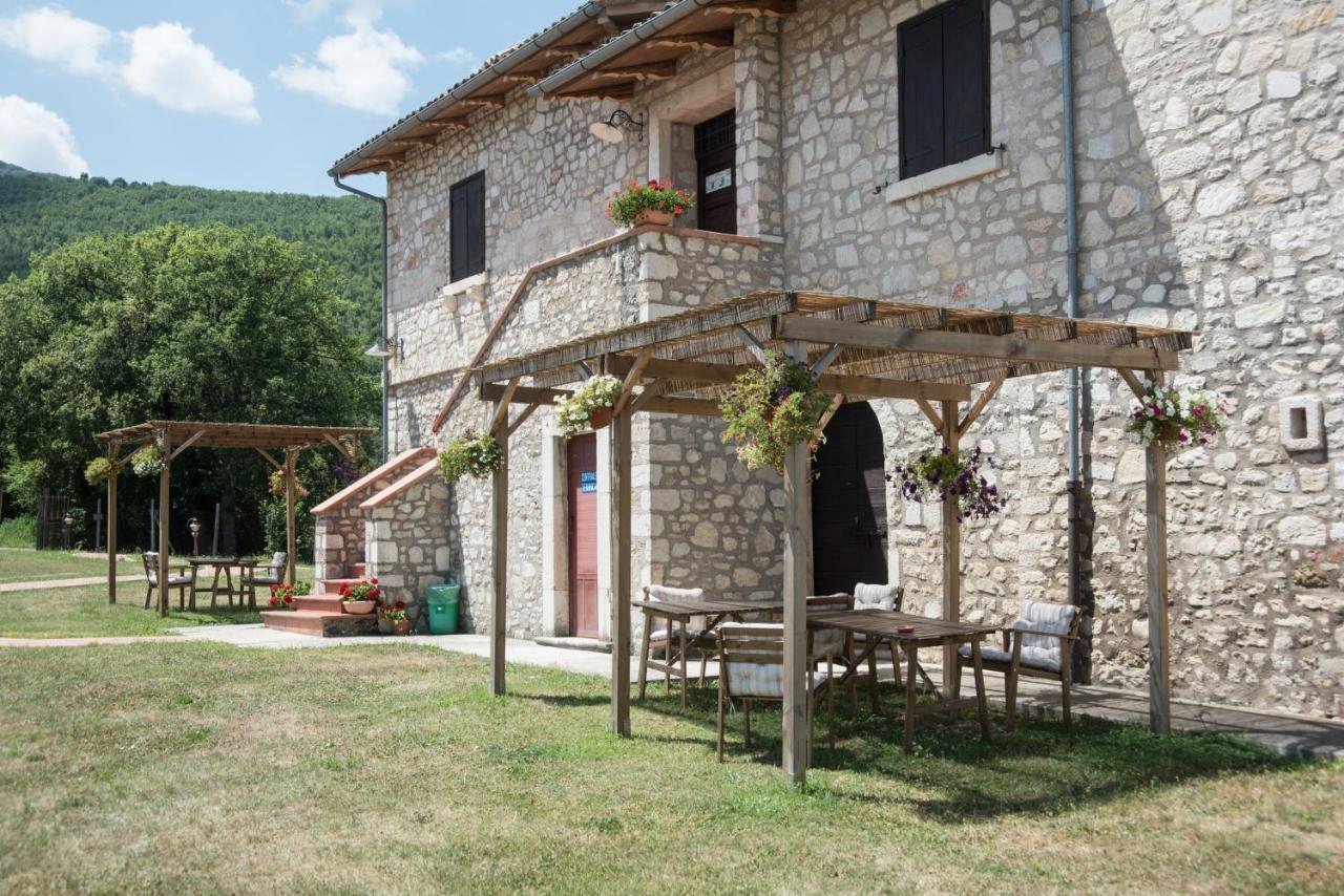 Agriturismo La Commenda-Adults Only Cascia Exteriér fotografie